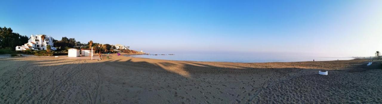 Your Vacation Retreat Right On The Beach Casares Exterior foto