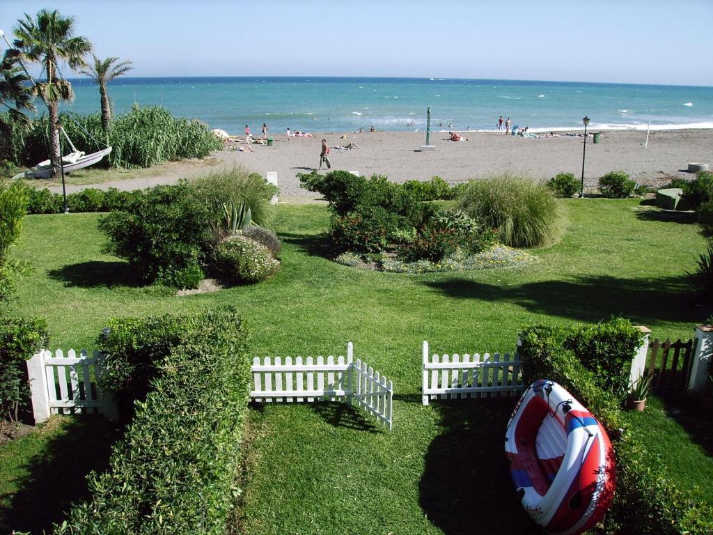 Your Vacation Retreat Right On The Beach Casares Zimmer foto