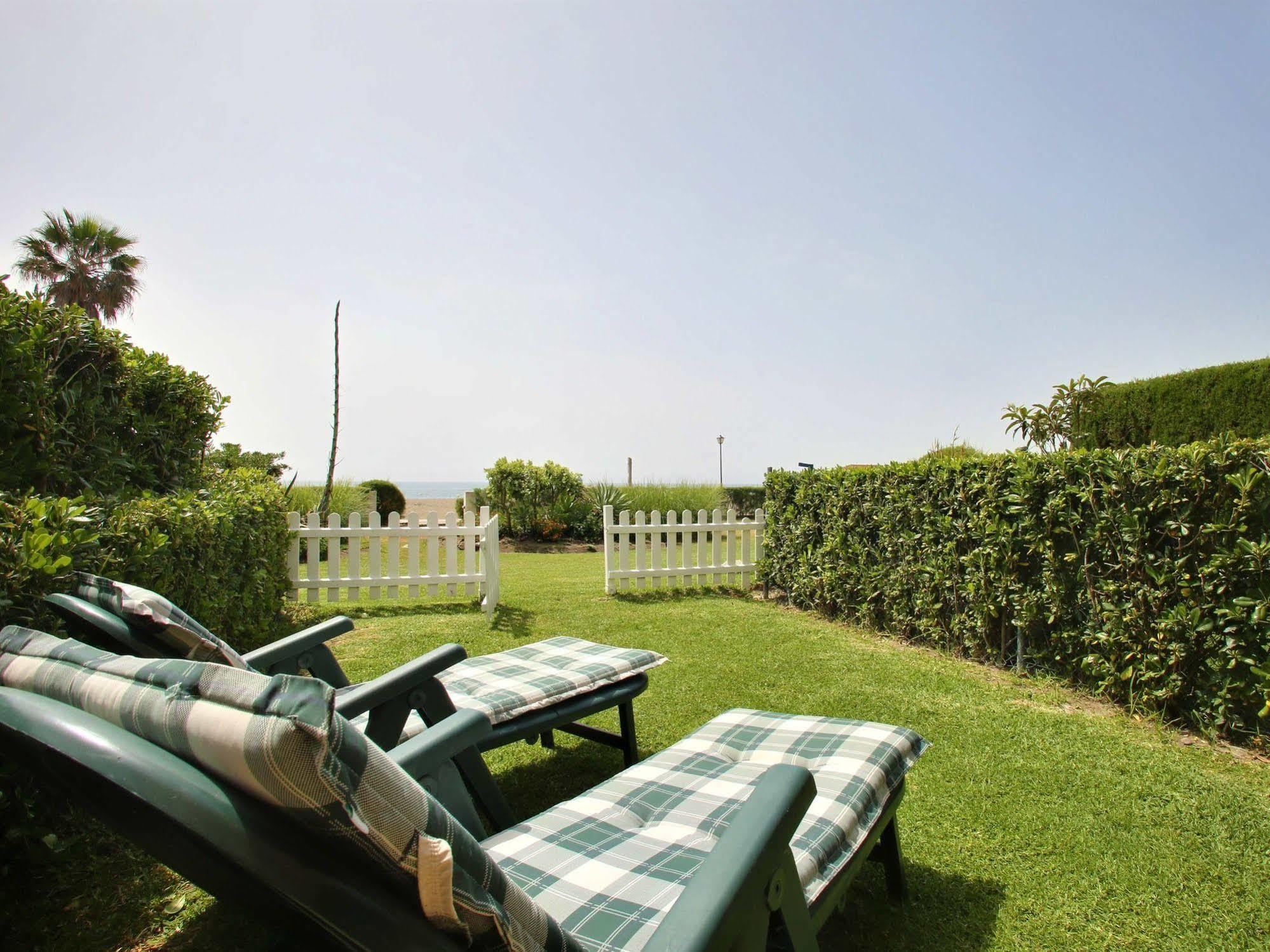 Your Vacation Retreat Right On The Beach Casares Exterior foto