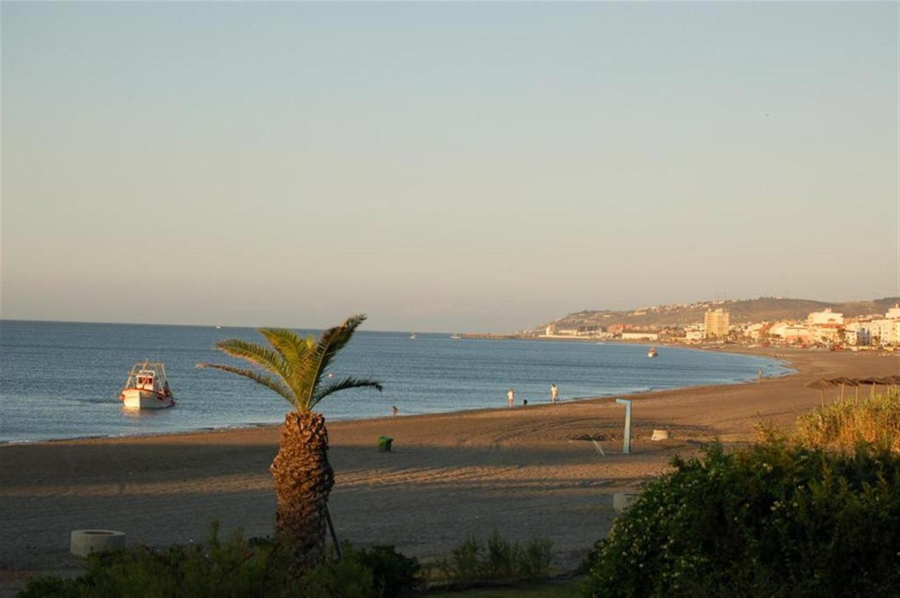 Your Vacation Retreat Right On The Beach Casares Exterior foto